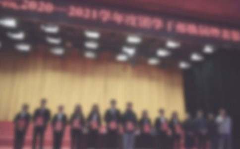 ���ô��(hu��)У�L(zh��ng)���o15ƪ�����x��