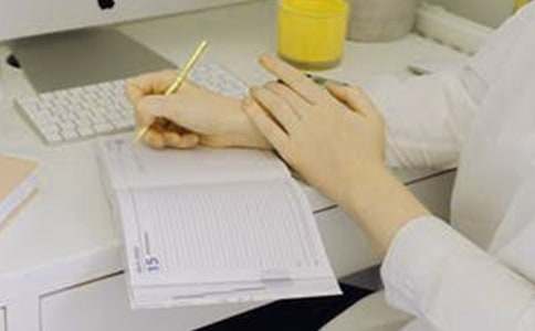 ���xӛ�x��С���(j��ng)�䡿