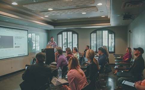 С���D�������Ĺ��_�n�̰���ͨ��5ƪ��