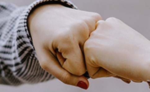 �����A���Ą�����300����ƪ