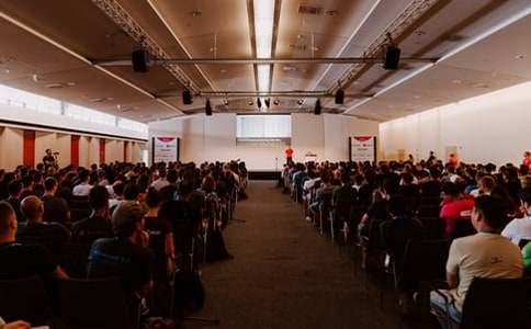 �������B(y��ng)���v���ĵ��w��(hu��)��ͨ��8ƪ��