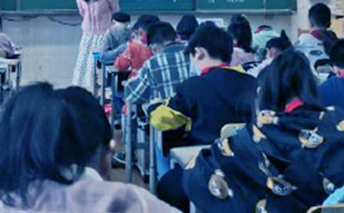 ͬ�n����(g��u)���л��(d��ng)����(b��o)15ƪ[���A]