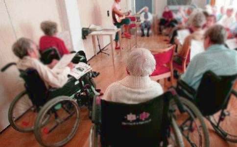 ȥ����Ժ�������ĵ��w��(hu��)���ģ����x8ƪ��