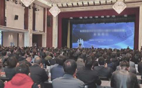 ��Ӗ(x��n)���_���xʽ�I(l��ng)��(d��o)�l(f��)�Ը壨ͨ��19ƪ��