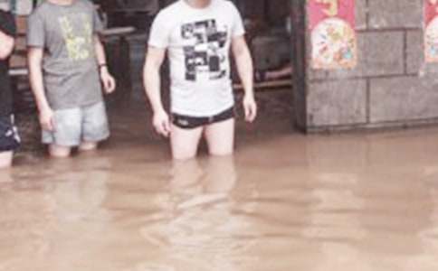 ����Ȟ�(z��i)������(bi��o)�Z11ƪ