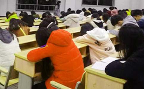 ��һ���п�ԇ�W(xu��)��(x��)���Y(ji��)4ƪ