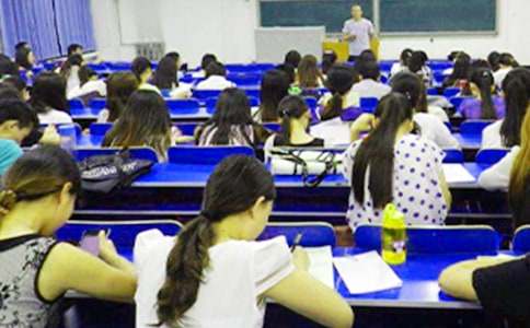 �\�ſ�ԇ���C�����ąR��10ƪ