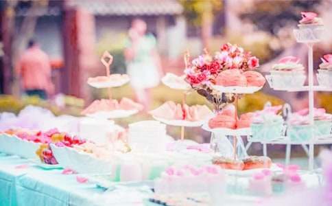 �����M������x�~������