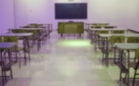 �ж�ĸУ����(�ϼ�15ƪ)