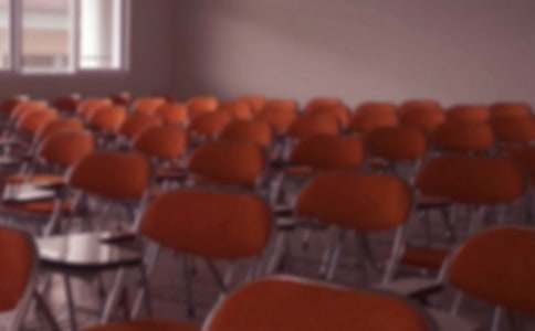 �W(xu��)У���ô��(hu��)�I(l��ng)��(d��o)�l(f��)�Ը�ģ��