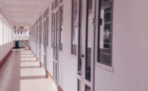 ���c�W(xu��)У�����L���v�弯�\10ƪ