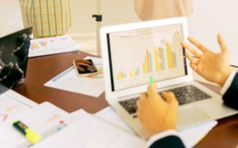 �ΰ�֧�(du��)�����(du��)�L(zh��ng)��Ȃ�(g��)�˿��Y(ji��)ģ��