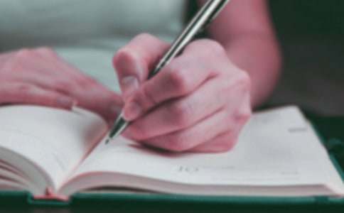 ���P(gu��n)Ӣ������300��10ƪ