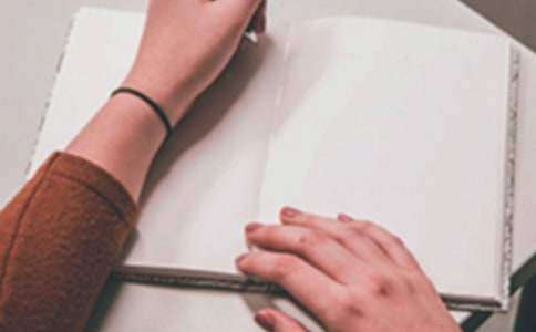 ���؂䡿Ӣ�����ļ��\��ƪ