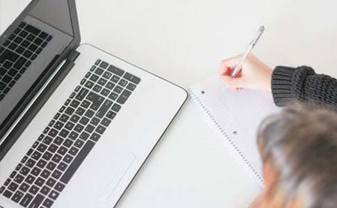 �P(gu��n)��Ӣ������300����ƪ