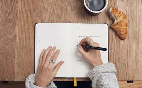 ��(sh��)�õ�Ӣ������300�ְ�ƪ