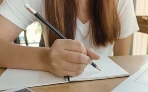 �e�f�Ҳ������ģ�ͨ��21ƪ��