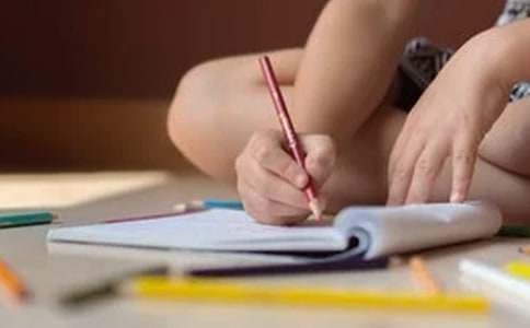 ���P(gu��n)Ӣ������300����ƪ