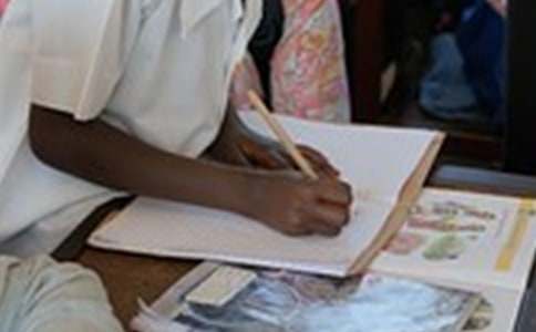 ���P(gu��n)Ӣ�����ļ��Ͼ�ƪ